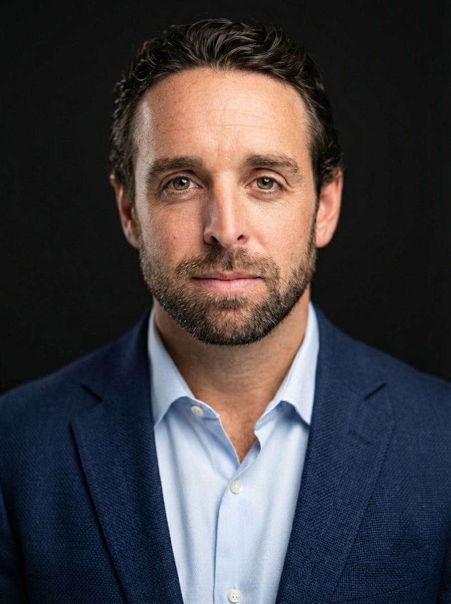Headshot of Christopher Hawk